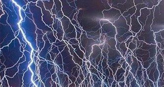 O momento em que Jeová Deus, por meio de seu Filho Rei Jesus Cristo, porá um fim a esse sistema de coisas